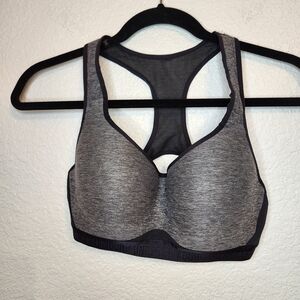 Under Armour Women's Black Gray Sports Bra size S